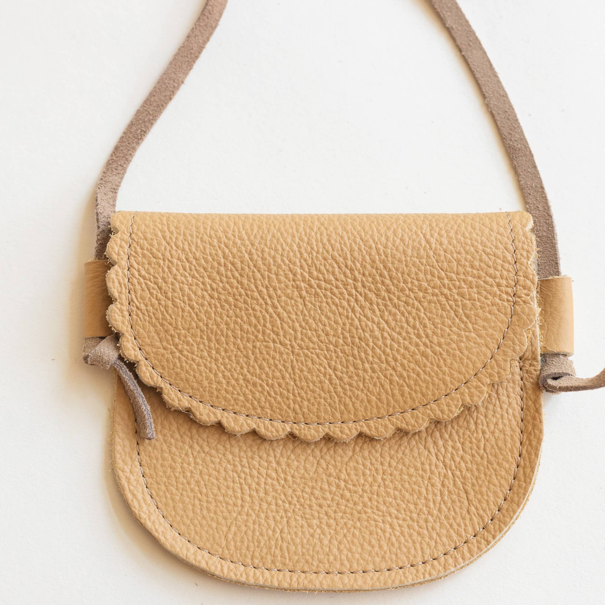 Latte- Little Girl Scalloped Leather Purse