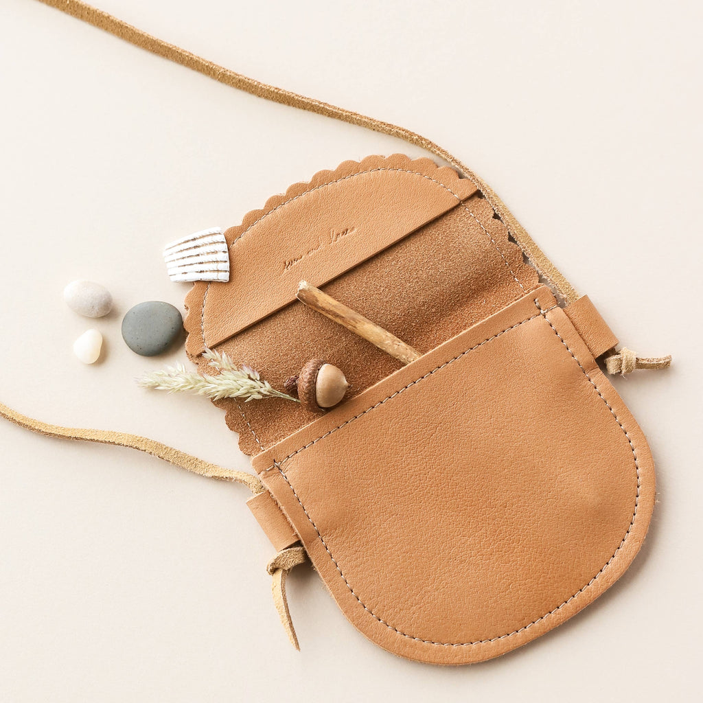 Caramel Scalloped Leather Purse