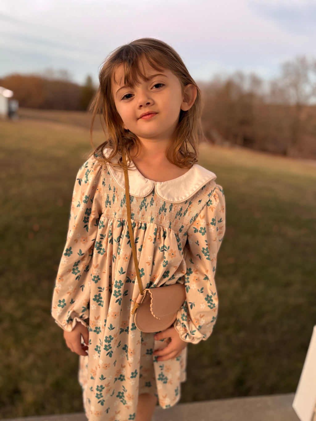 Little Girl Scalloped Leather Purse in Blush